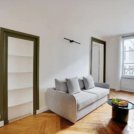 Super 6p3br - Bourse - Grands Boulevards - 3g